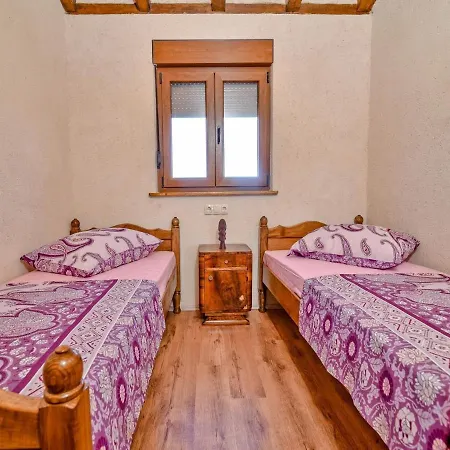 Ferienhaus Anita 2 Mit Pool * Stankovci (Zadar)