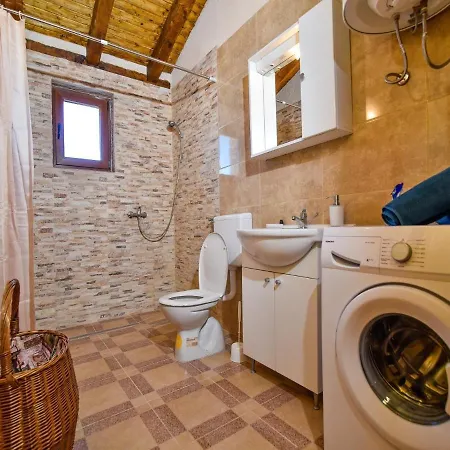 Ferienhaus Anita 2 Mit Pool Stankovci (Zadar)